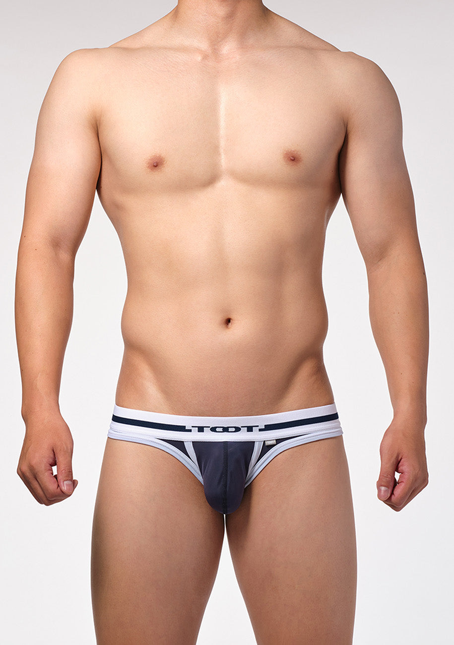 アンダーヒップ ナイロン カップビキニ