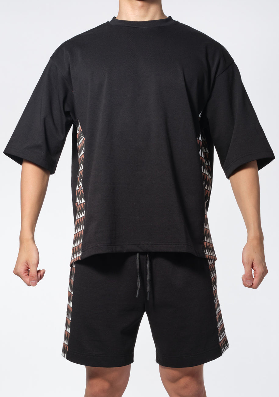 トライバル△ Tシャツ