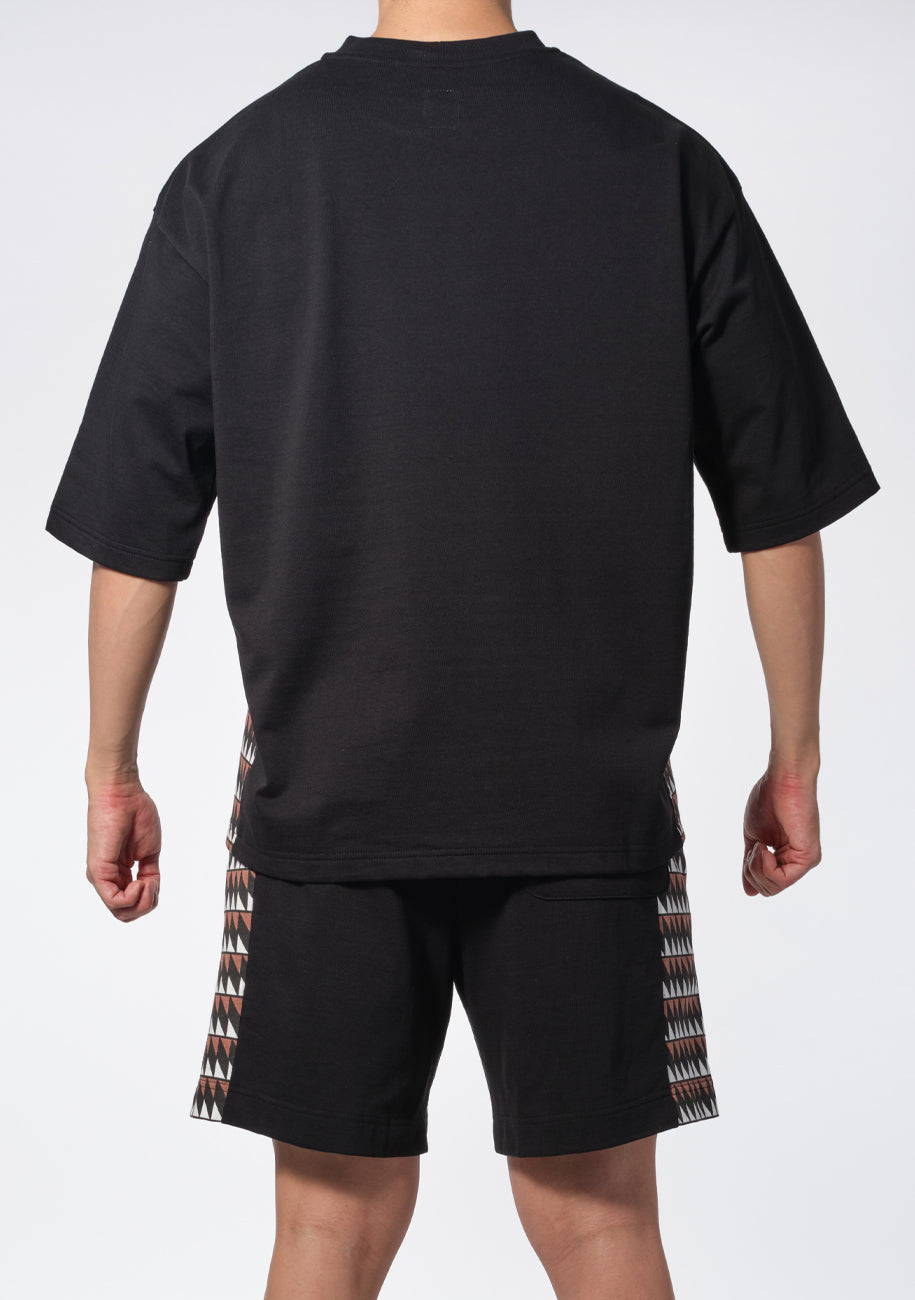 トライバル△ Tシャツ