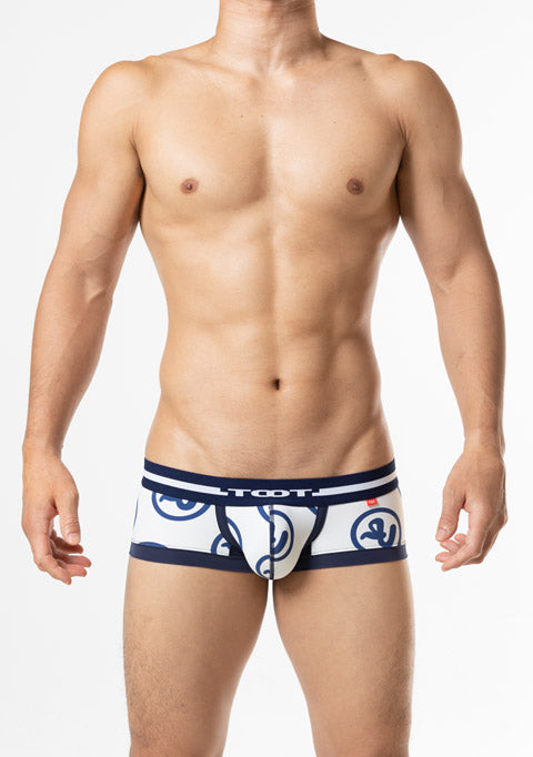 #カラー_ホワイト